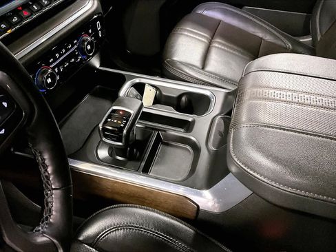 Used 2025 Chevrolet Silverado 1500 High Country w/ Z71 Off-Road Package image 16