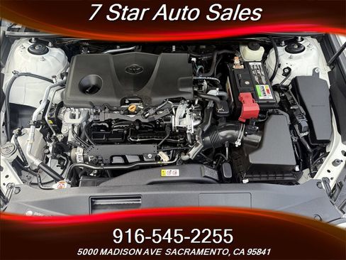 Used 2018 Toyota Camry SE image 19
