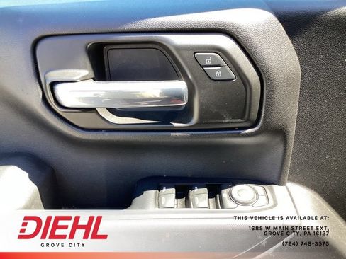 Used 2019 Chevrolet Silverado 1500 Custom w/ Custom Value Package AWD/4WD image 19