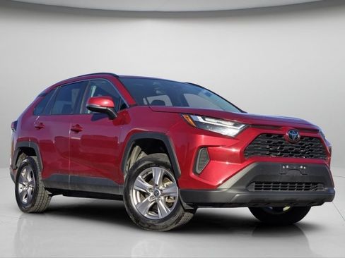 Used 2024 Toyota RAV4 XLE w/ Convenience Package AWD/4WD image 5