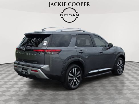 Used 2025 Nissan Pathfinder Platinum w/ Cargo Package FWD image 5
