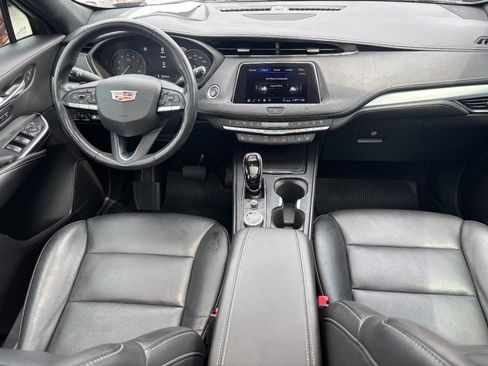 Used 2020 Cadillac XT4 Premium Luxury AWD/4WD image 13