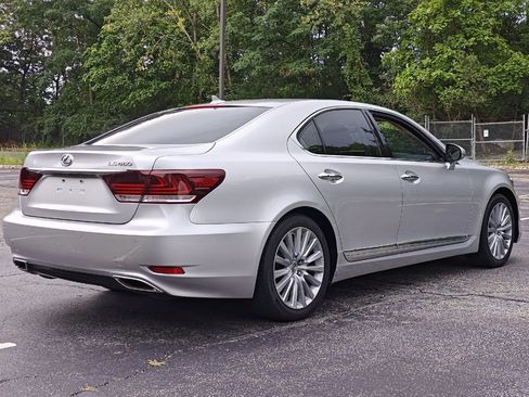 Used 2013 Lexus LS 460 image 3
