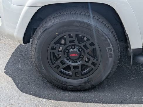 Used 2022 Toyota 4Runner SR5 RWD image 11