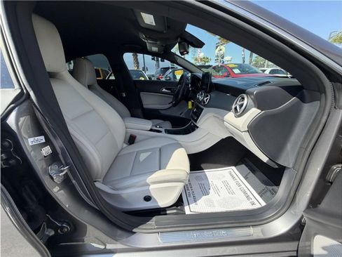 Used 2018 Mercedes-Benz CLA 250 image 23