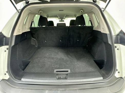 Used 2022 Nissan Rogue S AWD/4WD image 24