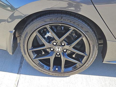 Certified 2025 Honda Civic Sport image 10