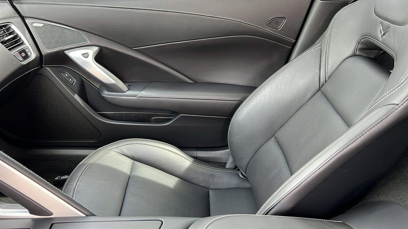 Used 2019 Chevrolet Corvette ZR1 RWD image 15