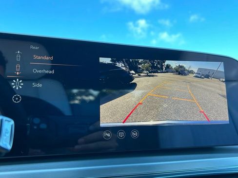 Used 2024 Cadillac Lyriq Luxury RWD image 30