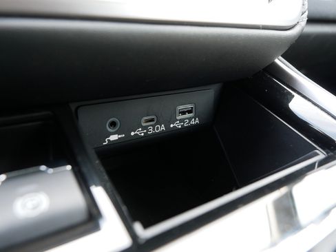 Certified 2025 Subaru Legacy Premium AWD/4WD image 33