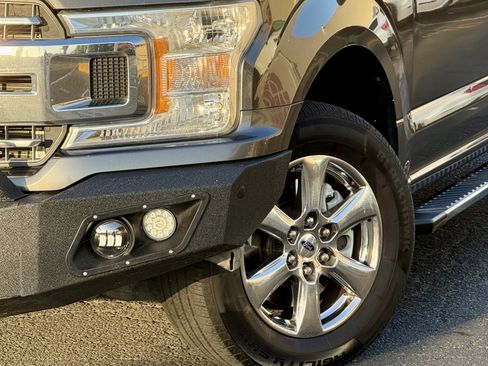 Used 2018 Ford F150 XLT w/ Equipment Group 302A Luxury RWD image 6