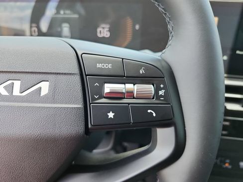 New 2026 Kia Sportage LX FWD image 20