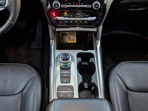 Used 2022 Ford Explorer Limited w/ Limited Technology Package image 20