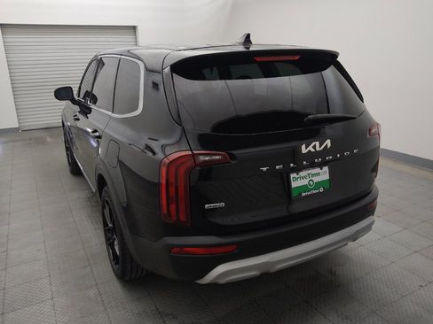 Used 2022 Kia Telluride LX AWD/4WD image 6