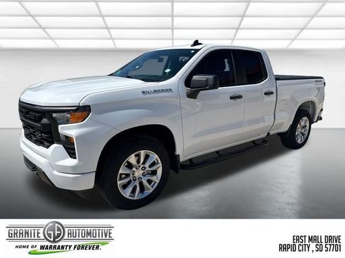 Used 2023 Chevrolet Silverado 1500 Custom AWD/4WD image 1