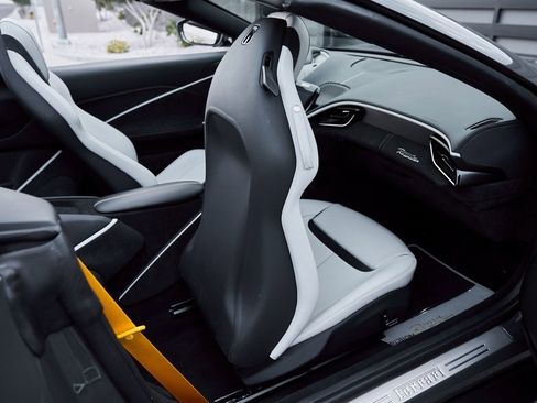 Used 2024 Ferrari Roma image 50