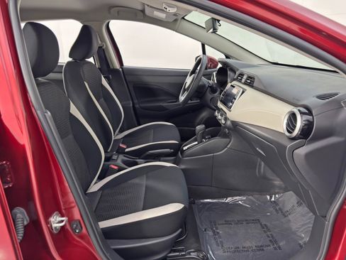 Used 2022 Nissan Versa SV w/ Electronics Package image 14