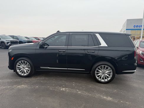 Used 2023 Cadillac Escalade Premium Luxury w/ Performance Package image 2
