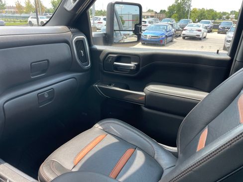 Used 2020 GMC Sierra 2500 AT4 w/ AT4 Premium Package AWD/4WD image 39