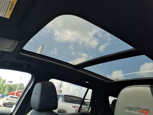 New 2026 GMC Terrain AT4 AWD/4WD image 13