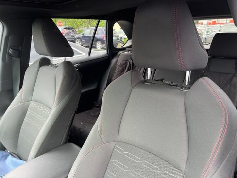 Used 2021 Toyota RAV4 SE w/ Weather & Moonroof Package AWD/4WD image 16