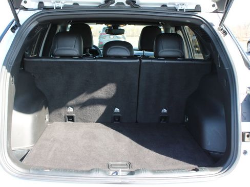 Used 2025 Jeep Compass Trailhawk w/ Trailer Tow Group image 16