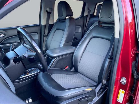 Used 2018 Chevrolet Colorado Z71 AWD/4WD image 8