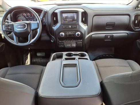 Used 2024 GMC Sierra 2500 Pro w/ Convenience Package image 17