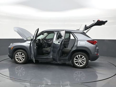 Used 2021 Chevrolet TrailBlazer LS FWD image 30
