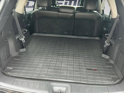 Used 2014 Nissan Pathfinder SL w/ SL Tech Package image 11