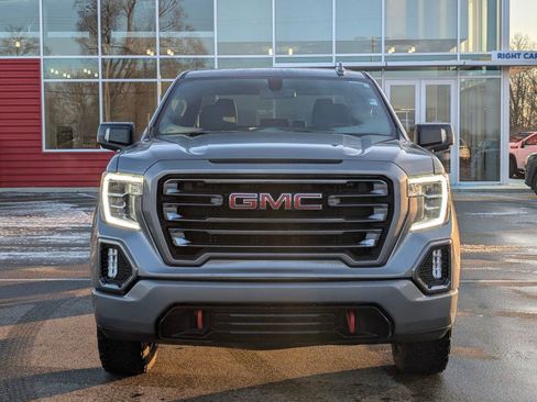 Used 2021 GMC Sierra 1500 AT4 image 2