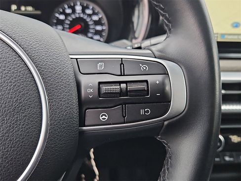 Used 2023 Kia K5 EX image 23