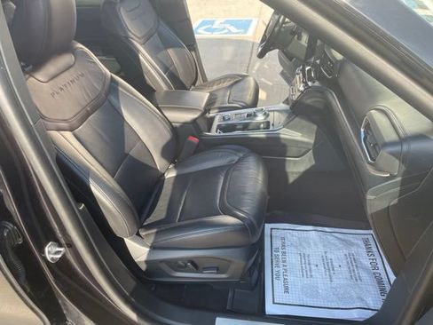 Used 2023 Ford Explorer Platinum w/ Technology Package AWD/4WD image 27