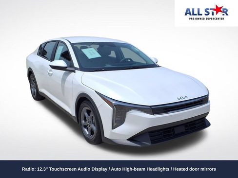 Used 2025 Kia K4 FWD image 1