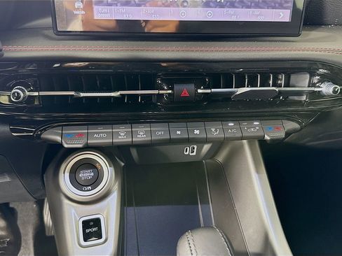 Used 2025 Dodge Hornet R/T AWD/4WD image 16