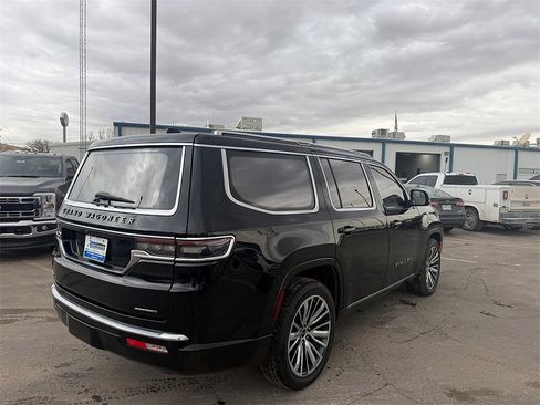 Used 2022 Jeep Grand Wagoneer Series III w/ Rear Seat Video Group 1 image 7