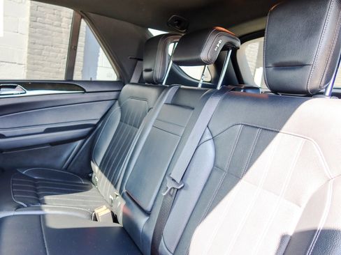 Used 2017 Mercedes-Benz GLE 350 4MATIC w/ Premium 2 Package image 24