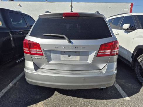 Used 2020 Dodge Journey SE w/ SE Popular Equipment Group FWD image 9