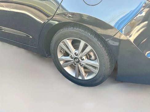 Used 2018 Hyundai Elantra SEL image 28