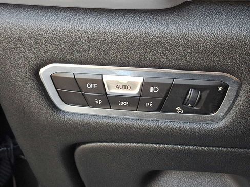 Used 2022 BMW X5 xDrive40i w/ M Sport Package AWD/4WD image 28