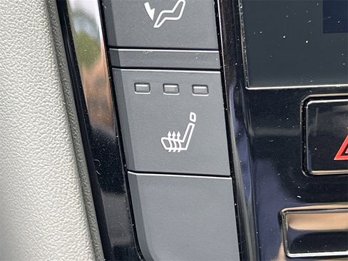 Certified 2025 INFINITI QX50 Luxe image 27