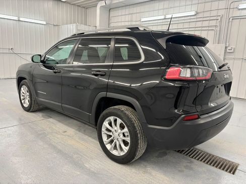Used 2019 Jeep Cherokee Latitude w/ Popular Appearance Group FWD image 6