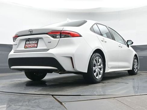 Certified 2020 Toyota Corolla LE FWD image 30