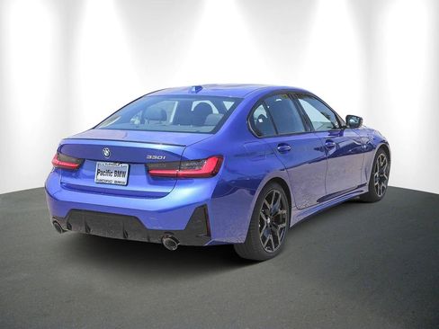 New 2026 BMW 330i Sedan w/ M Sport Package RWD image 6