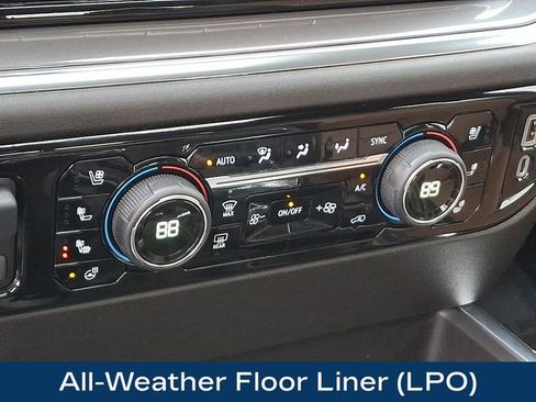 Used 2023 Chevrolet Silverado 1500 High Country image 21