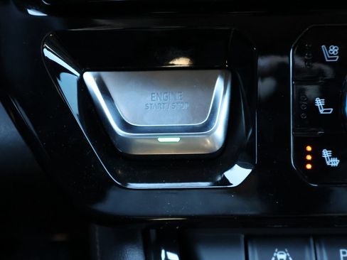 Used 2023 GMC Sierra 1500 AT4 w/ AT4 Premium Package AWD/4WD image 28
