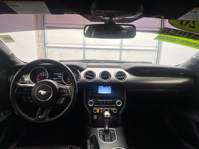 Used 2020 Ford Mustang GT RWD image 3