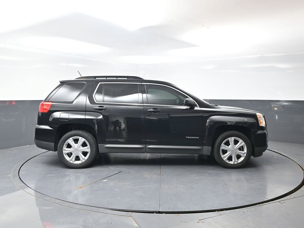 Used 2017 GMC Terrain SLE FWD image 3