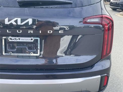 New 2025 Kia Telluride S image 16