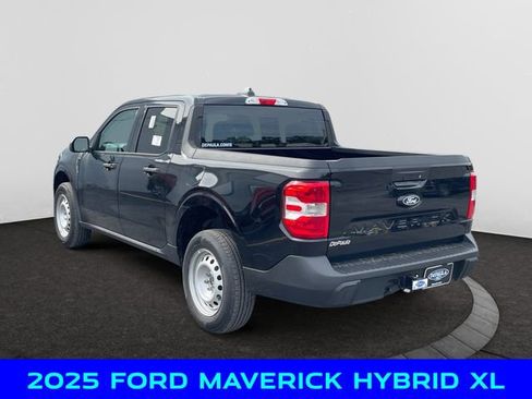 New 2025 Ford Maverick XL image 3